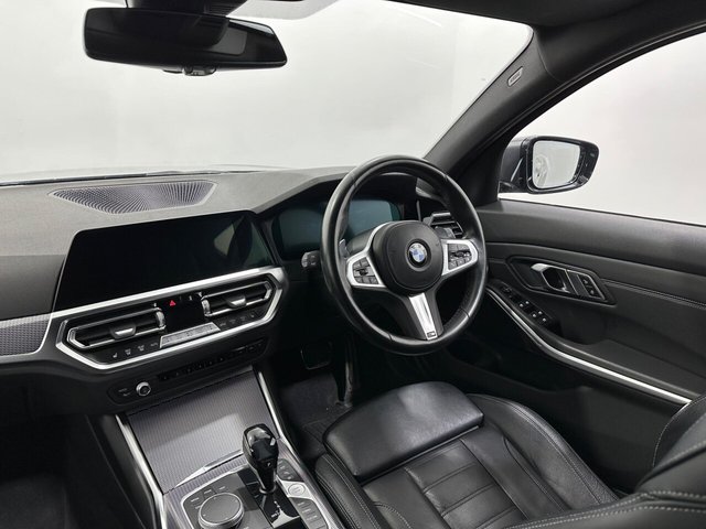 2021 BMW 3 Series - Photo 11