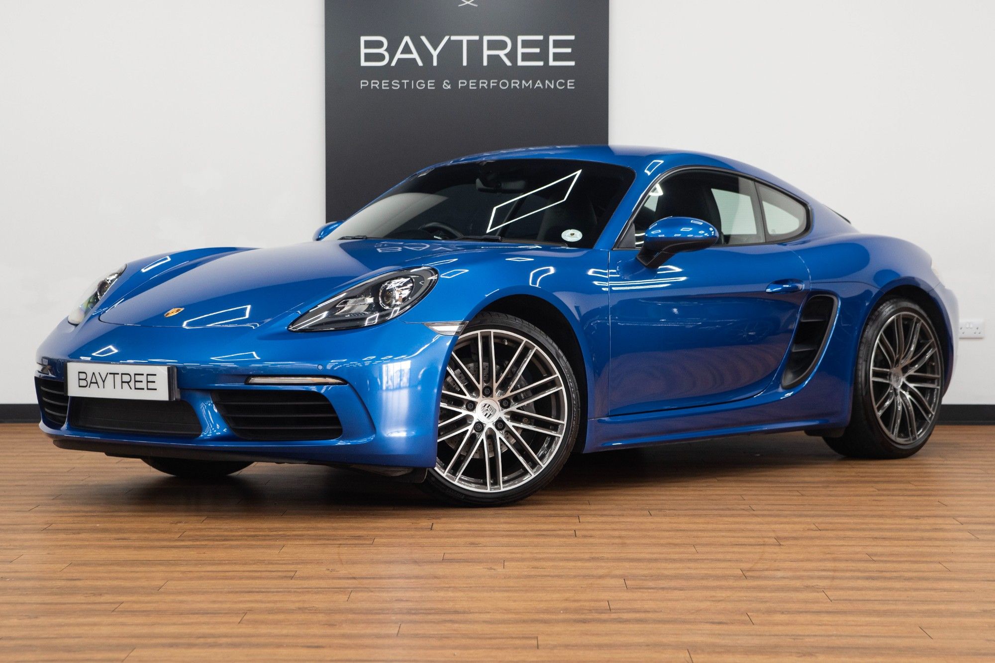 USED 2017 17 PORSCHE 718 CAYMAN 2.0T Coupe 2dr Petrol PDK  