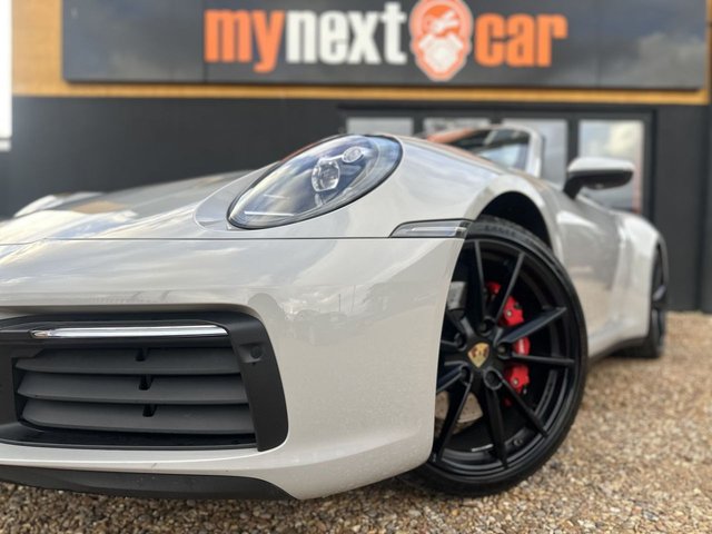 2019 Porsche 911 3L 992 Carrera 4s 2dr - Photo 8