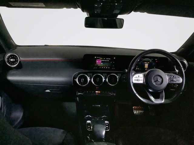 2019 Mercedes-Benz A-Class 1.5L Amg Line 5dr - Photo 3