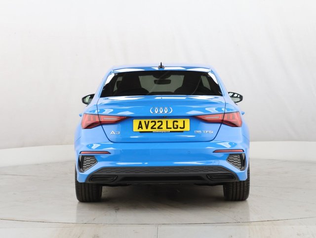 2022 Audi A3 1.5L Edition 1 4dr - Photo 9