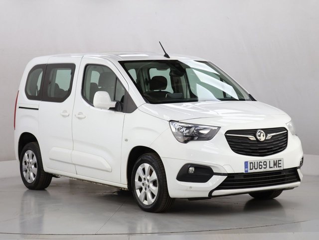 2019 Vauxhall Combo Life 1.5L Energy 5dr - Photo 2