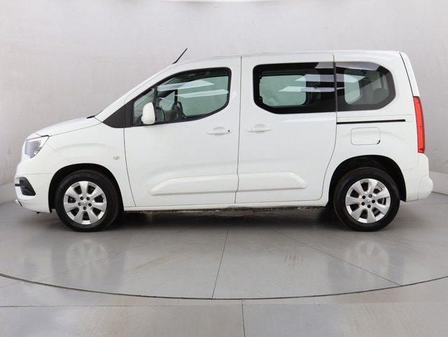 2019 Vauxhall Combo Life 1.5L Energy 5dr - Photo 6