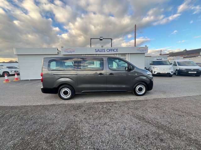 View our VAUXHALL VIVARO LIFE