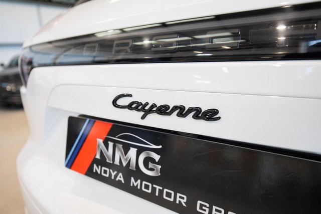 2020 Porsche Cayenne 3L null 5dr - Photo 11