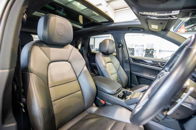 2020 Porsche Cayenne 3L null 5dr - Photo 3