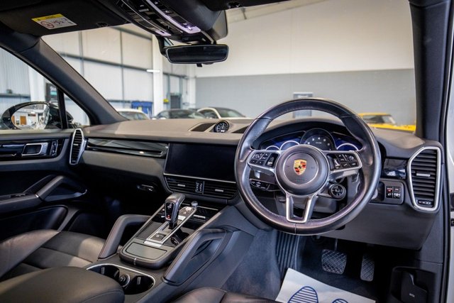 2020 Porsche Cayenne 3L null 5dr - Photo 2