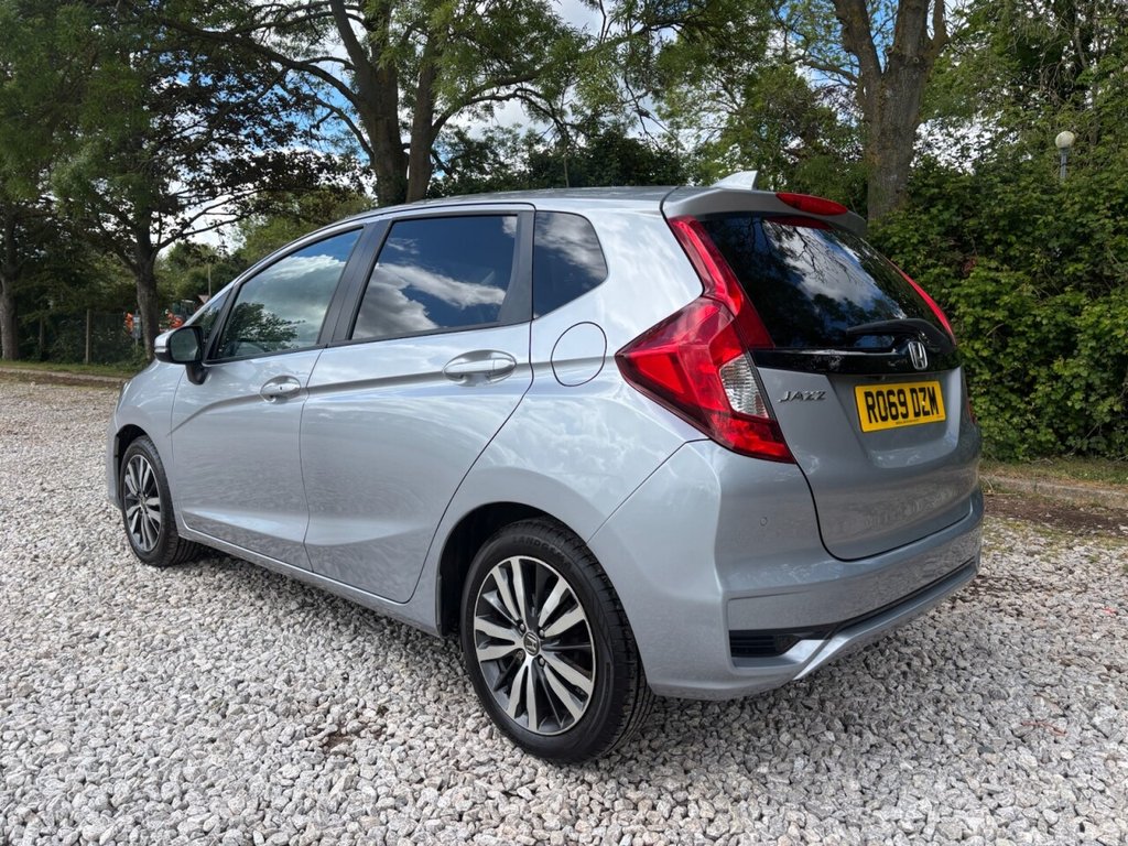 USED 2019 69 HONDA JAZZ 1.3 i-VTEC EX Navi Hatchback 5dr Petrol CVT Euro 6 (s/s) (102 ps) &pound;ZERO DEPOSIT FINANCE