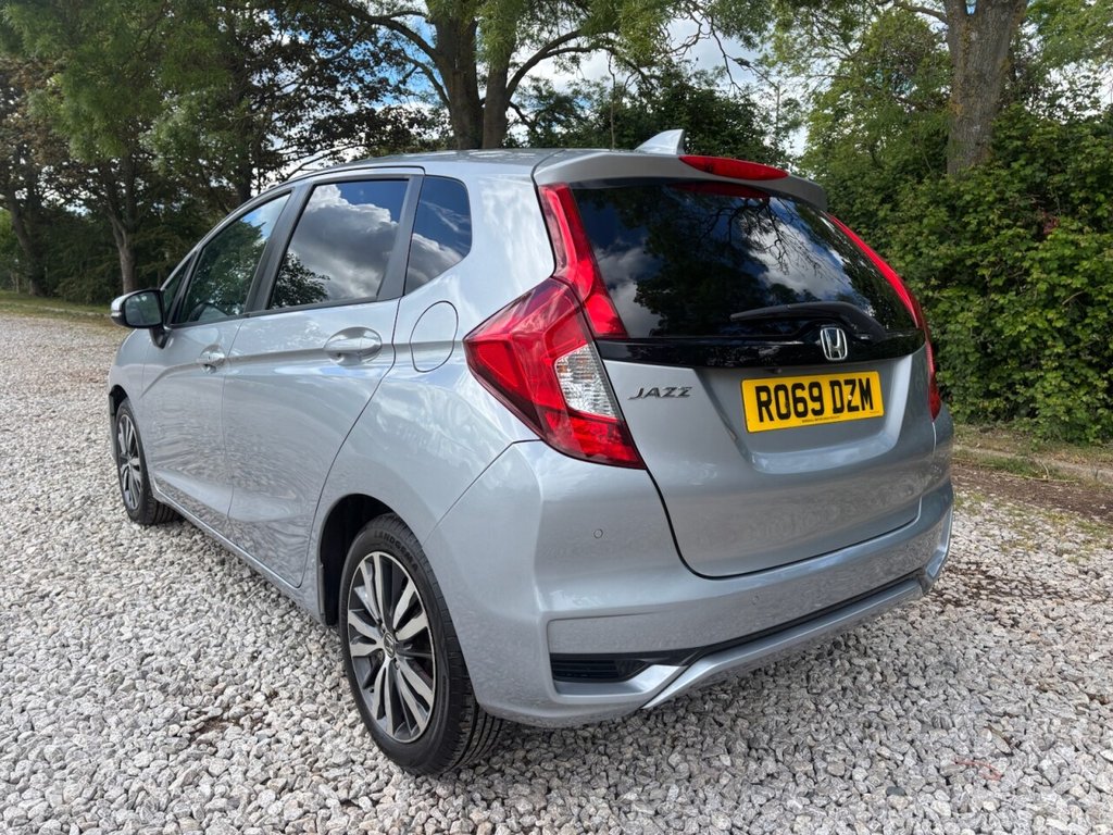 USED 2019 69 HONDA JAZZ 1.3 i-VTEC EX Navi Hatchback 5dr Petrol CVT Euro 6 (s/s) (102 ps) &pound;ZERO DEPOSIT FINANCE