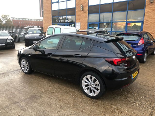 2018 VAUXHALL ASTRA 2018 1.4i Design Hatchback 5dr Petrol Manual Euro 6 (100 ps) - Photo 4