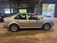 USED 2005 05 VOLKSWAGEN BORA 1.9 TDI PD Highline Saloon 4dr Diesel Automatic (178 g/km, 130 bhp) 