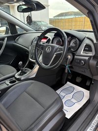 USED 2010 10 VAUXHALL ASTRA 1.4T 16v SE Hatchback 5dr Petrol Manual Euro 5 (140 ps) 