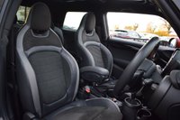 USED 2019 19 MINI HATCH 2.0 John Cooper Works Hatchback 3dr Petrol Steptronic Euro 6 (s/s) (231 ps) PAN ROOF / HUD / COMFORT+ PACK