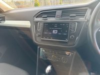 USED 2016 66 VOLKSWAGEN TIGUAN 2.0 TDI BlueMotion Tech SE Navigation SUV 5dr Diesel DSG 4Motion Euro 6 (s/s) (150 ps) 