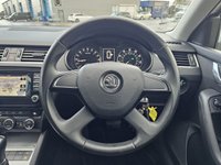 USED 2015 15 SKODA OCTAVIA 2.0 TDI Black Edition Hatchback 5dr Diesel DSG Euro 5 (s/s) (150 ps) Parking Sensors - Satellite Navigation - Cruise Control