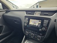 USED 2015 15 SKODA OCTAVIA 2.0 TDI Black Edition Hatchback 5dr Diesel DSG Euro 5 (s/s) (150 ps) Parking Sensors - Satellite Navigation - Cruise Control