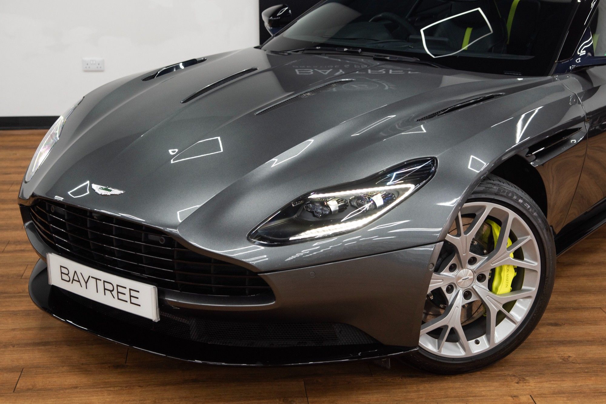 USED 2019 19 ASTON MARTIN DB11 5.2 V12 BiTurbo AMR Coupe  