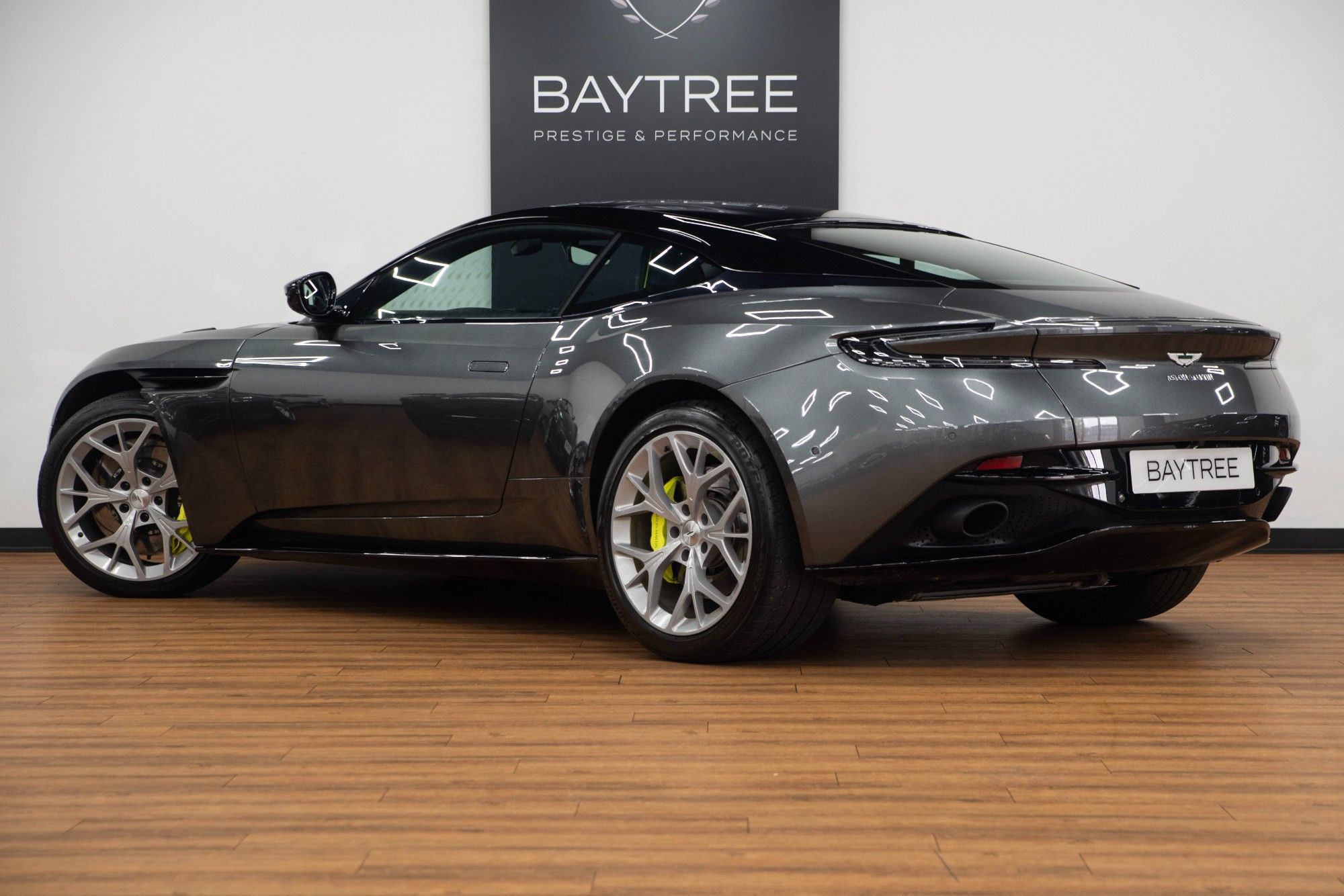 USED 2019 19 ASTON MARTIN DB11 5.2 V12 BiTurbo AMR Coupe  