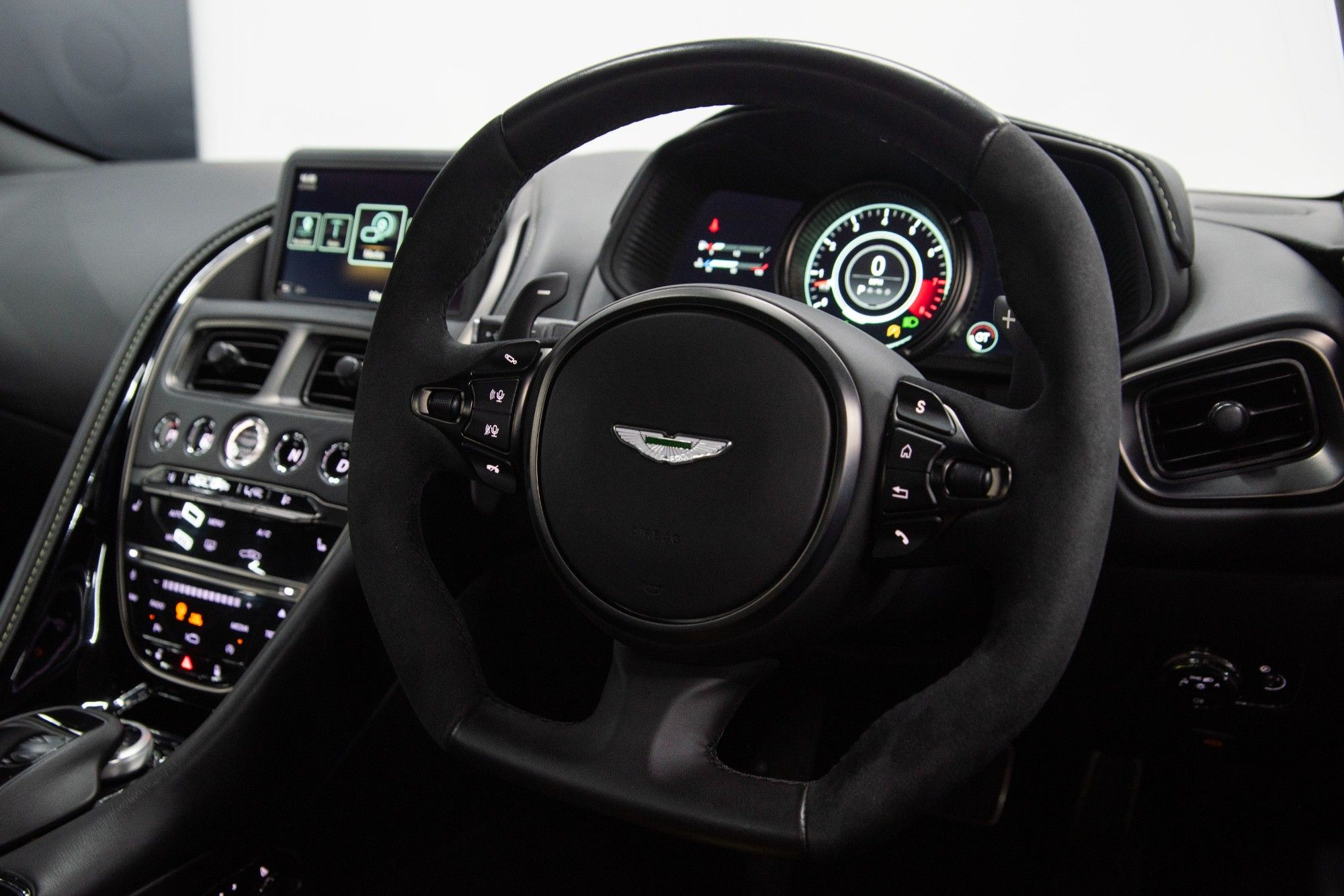 USED 2019 19 ASTON MARTIN DB11 5.2 V12 BiTurbo AMR Coupe  