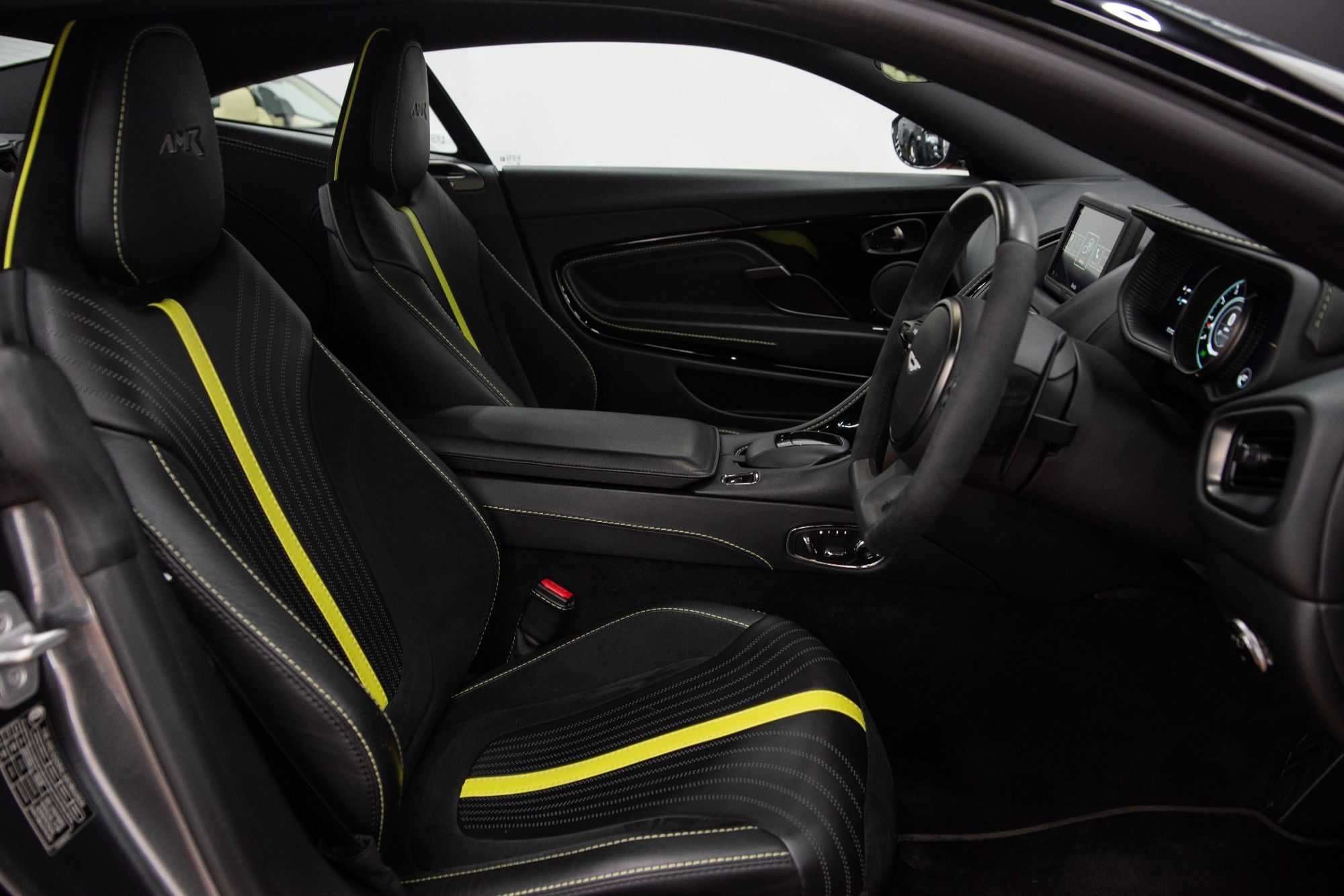 USED 2019 19 ASTON MARTIN DB11 5.2 V12 BiTurbo AMR Coupe  