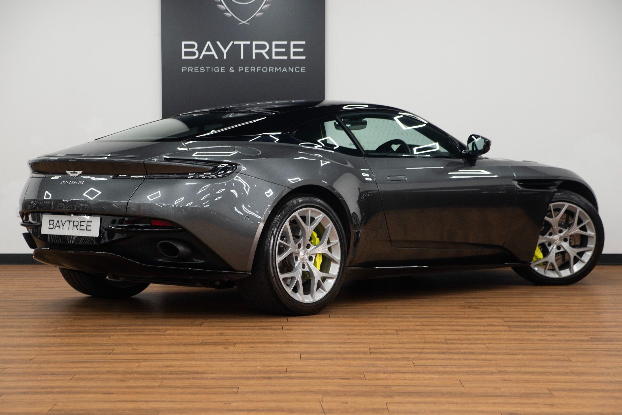USED 2019 19 ASTON MARTIN DB11 5.2 V12 BiTurbo AMR Coupe  