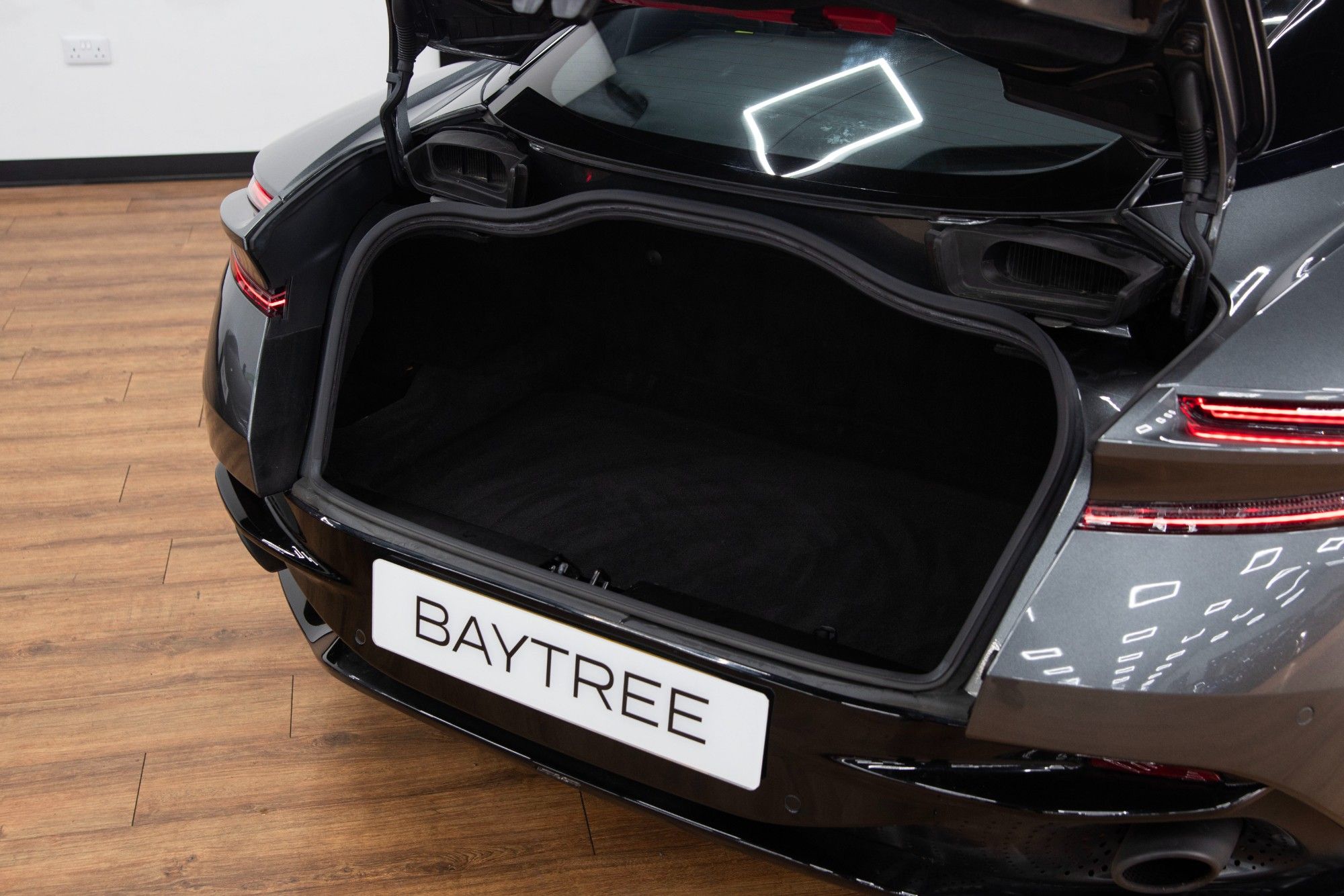 USED 2019 19 ASTON MARTIN DB11 5.2 V12 BiTurbo AMR Coupe  