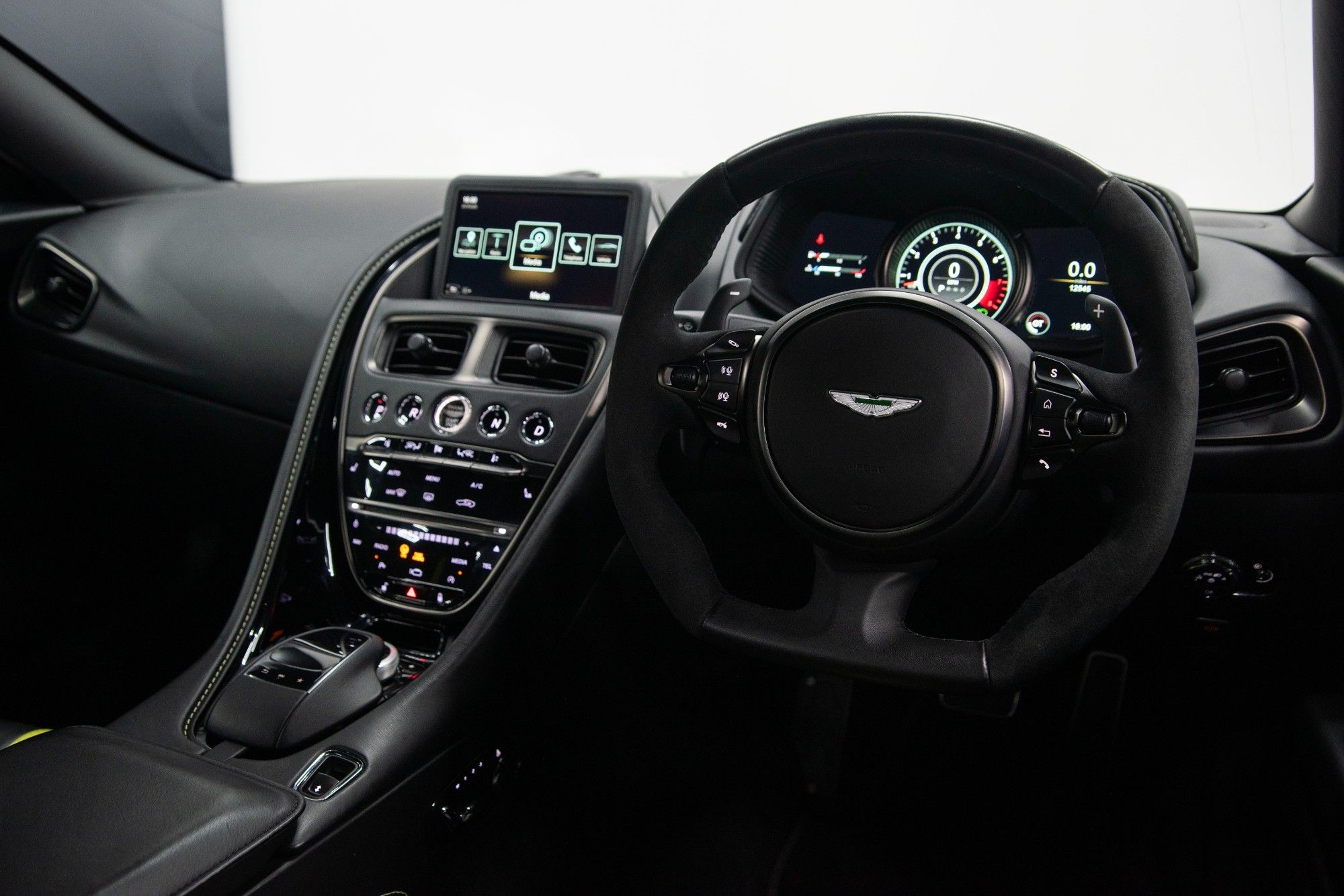 USED 2019 19 ASTON MARTIN DB11 5.2 V12 BiTurbo AMR Coupe  