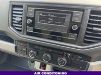 USED 2022 22 VOLKSWAGEN CRAFTER 2.0 3.5t. 5.2m (17ft) Luton (NEW BODY) Large Tail Lift, Air Con Eu 6 140Bhp 8ft (2.4m) Internal Height, Air Con
