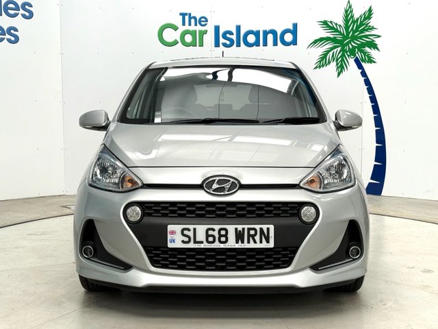 2018 HYUNDAI I10 1.2 Premium SE Hatchback 5dr Petrol Auto Euro 6 (87 ps) - Photo 2