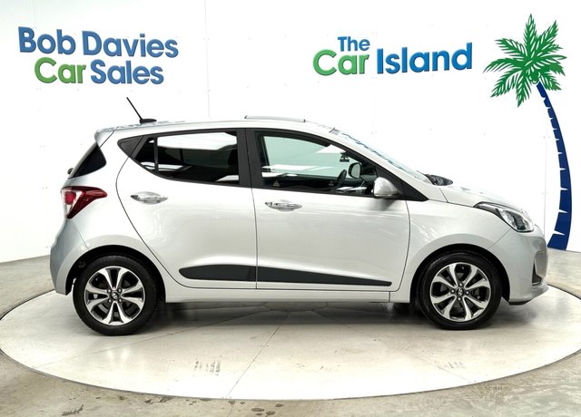 2018 HYUNDAI I10 1.2 Premium SE Hatchback 5dr Petrol Auto Euro 6 (87 ps) - Photo 9