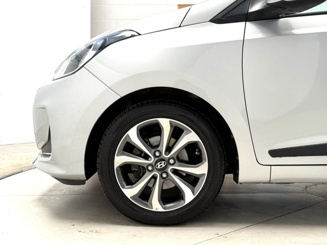 2018 HYUNDAI I10 1.2 Premium SE Hatchback 5dr Petrol Auto Euro 6 (87 ps) - Photo 10