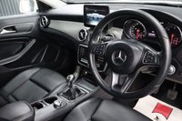 USED 2017 MERCEDES-BENZ GLA 2.1 GLA200d Sport SUV 5dr Diesel Manual Euro 6 (s/s) (136 ps) FULL SERVICE HISTORY / REVERSING CAMERA / FINANCE AVAILABLE