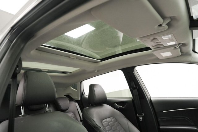 2018 FORD FIESTA 1.0T EcoBoost Vignale Auto Euro 6 (s/s) 5dr - Photo 12