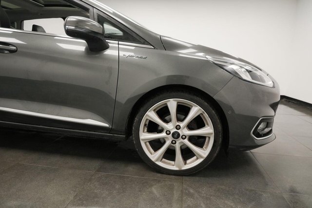 2018 FORD FIESTA 1.0T EcoBoost Vignale Auto Euro 6 (s/s) 5dr - Photo 5