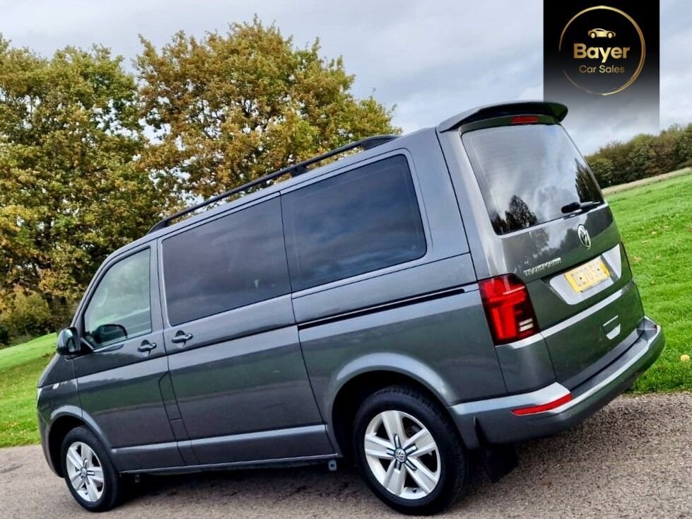 USED 2020 70 VOLKSWAGEN TRANSPORTER SHUTTLE 2.0 TDI SE Minibus Double Cab 5dr Diesel DSG SWB Euro 6 (s/s) (150 ps) FINANCE AVAILABLE