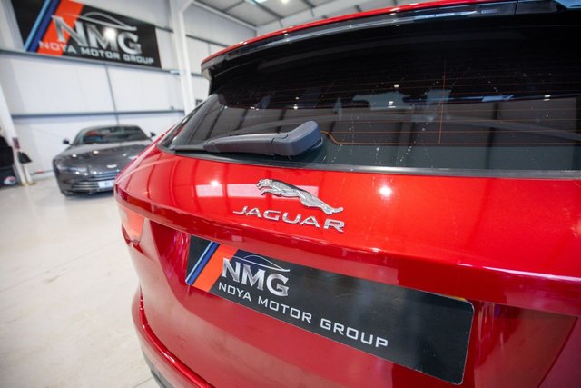 2019 Jaguar F-Pace 2L R-Sport 5dr - Photo 10