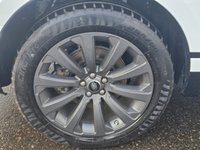USED 2019 19 LAND ROVER RANGE ROVER VELAR 2.0 D240 R-Dynamic SE SUV 5dr Diesel Auto 4WD Euro 6 (s/s) (240 ps) A LOVELY ADDITION TO OUR FORECOURT FINISHED IN HUGELY POPULAR WHITE PAINT+4 WHEEL DRIVE+SERVICE HISTORY+DIESEL+AUTOMATIC+ULEZ COMPLIANT+PRIVACY GLASS+HALF LEATHER INTERIOR+SATELLITE NAVIGATION+PARK ASSIST+CLIMATE CONTROL+20 INCH ALLOY WHEELS+CALL NOW TO SPEAK TO OUR EXPERIENCED SALES ADVISORS+DONT MISS OUT+READY TO DRIVE AWAY TODAY!!!!!!!!!!!!!!!!!!!!!!!!!!!!!!!!!