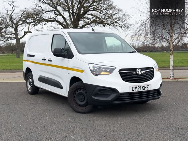 View our Vauxhall Combo 1.5 Turbo D 2300 Dynamic Panel Van 4dr Diesel Manual L2 H1 Euro 6 (100 ps)