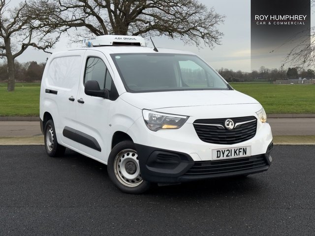 View our Vauxhall Combo 1.5 Turbo D 2300 Dynamic Panel Van 4dr Diesel Manual L2 H1 Euro 6 (100 ps)