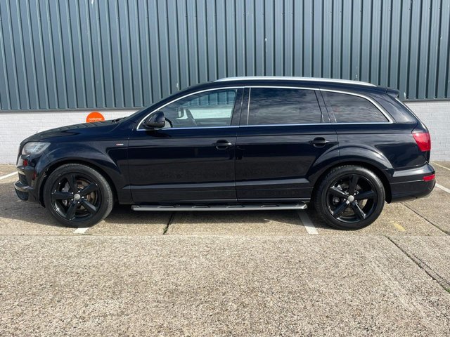 View our AUDI Q7