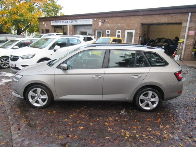 2018 SKODA FABIA 1.0 TSI SE L Estate 5dr Petrol DSG Euro 6 (s/s) (110 ps) - Photo 10