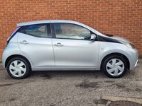 USED 2015 15 TOYOTA AYGO 1.0 VVT-i x-play Hatchback 5dr Petrol Manual Euro 5 Euro 5 (68 ps) FULL TOYOTA HISTORY - FULL LEATHER INTERIOR