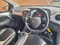 USED 2015 15 TOYOTA AYGO 1.0 VVT-i x-play Hatchback 5dr Petrol Manual Euro 5 Euro 5 (68 ps) FULL TOYOTA HISTORY - FULL LEATHER INTERIOR