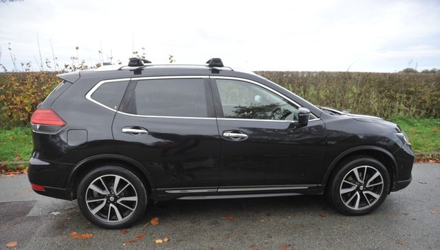 2017 NISSAN X-TRAIL - Photo 9