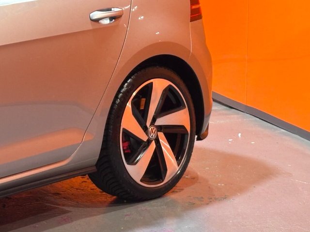 2019 VOLKSWAGEN GOLF 2.0 TSI GPF GTI Performance Hatchback 5dr Petrol DSG Euro 6 (s/s) (245 ps) Dynaudio "Excite" Soundpack. - Photo 10