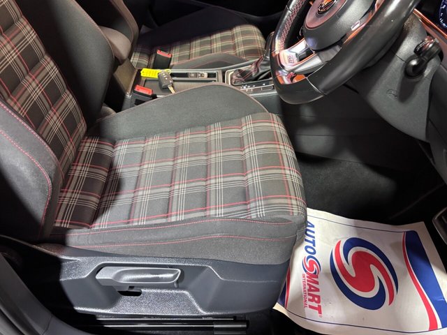 2019 VOLKSWAGEN GOLF 2.0 TSI GPF GTI Performance Hatchback 5dr Petrol DSG Euro 6 (s/s) (245 ps) Dynaudio "Excite" Soundpack. - Photo 11