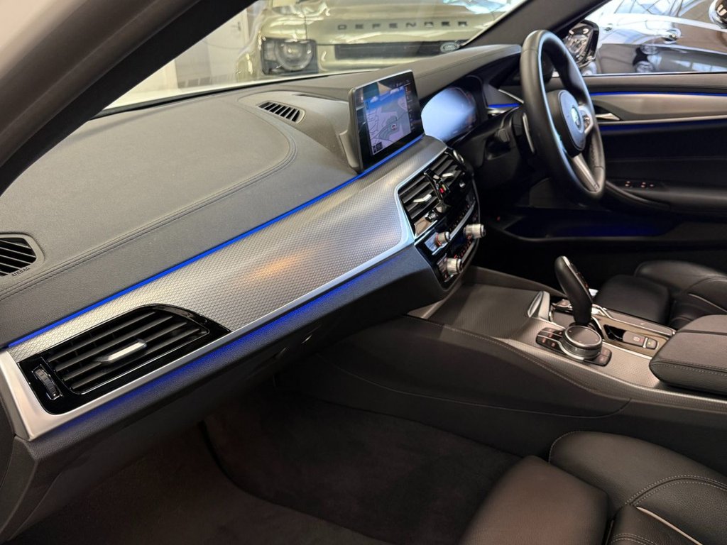 USED 2020 70 BMW 5 SERIES 2.0 520d MHT M Sport Saloon 4dr Diesel Hybrid Auto Euro 6 (s/s) (190 ps) 