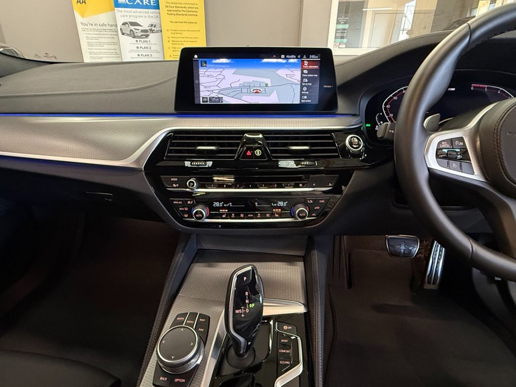 USED 2020 70 BMW 5 SERIES 2.0 520d MHT M Sport Saloon 4dr Diesel Hybrid Auto Euro 6 (s/s) (190 ps) 