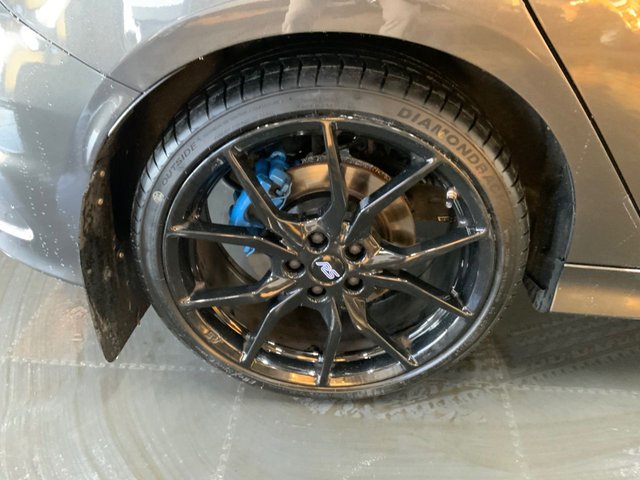 2016 FORD FOCUS 2.3T EcoBoost RS Hatchback 5dr Petrol Manual AWD Euro 6 (s/s) (350 ps) - Photo 11