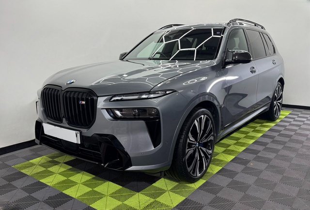 View our BMW X7